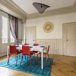 Charming Apartment Near Trocadero